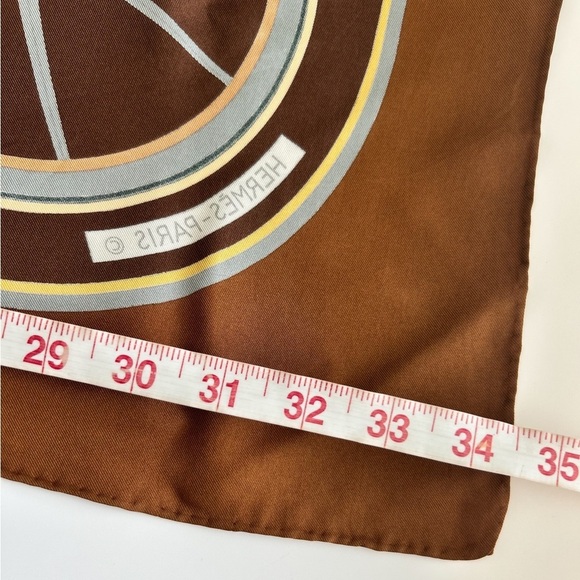 HERMES Carre 90 100% Scarf "WASHINGTON'S CARRIAGE" Silk Brown caty Latham - Picture 7 of 8